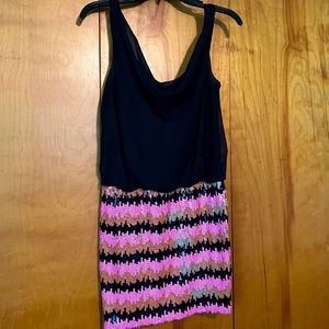 Short, party dress. Size small! Super Comfortable!